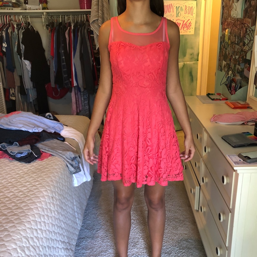 pink dress